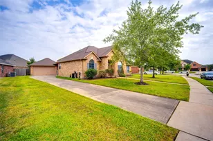 9323 Hillhaven Ct, Rosenberg, TX 77469 - Photo 4
