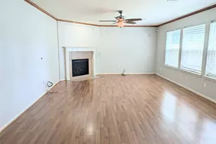2716 Park Falls Dr, Pearland, TX 77584 - Photo 4