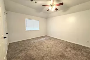 3002 Summerfield Ridge Ct, Sugar Land, TX 77498 - Photo 8