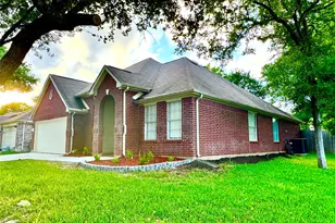 3002 Summerfield Ridge Ct, Sugar Land, TX 77498 - Photo 2