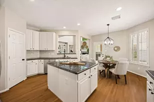 7535 Guinevere Dr, Sugar Land, TX 77479 - Photo 14