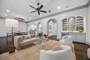 2215 Nantucket Dr, Houston, TX 77057 - Photo 1