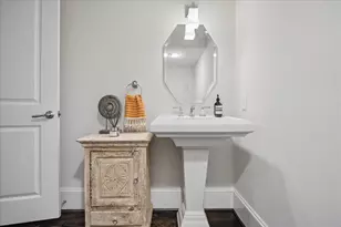 2215 Nantucket Dr, Houston, TX 77057 - Photo 20