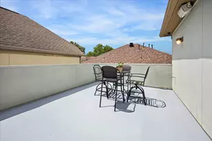 2215 Nantucket Dr, Houston, TX 77057 - Photo 26