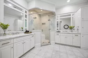 2215 Nantucket Dr, Houston, TX 77057 - Photo 14