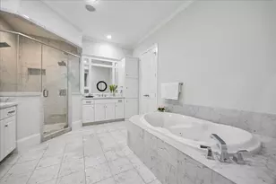 2215 Nantucket Dr, Houston, TX 77057 - Photo 14