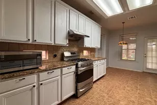 3126 Valley Ct, Manvel, TX 77578 - Photo 8