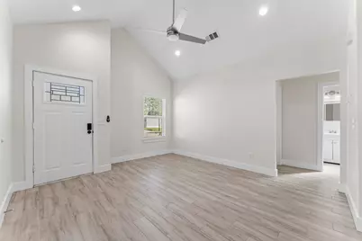 846 Omeara, Montgomery, TX 77316 - Photo 2