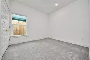 9309 Caddo St, Houston, TX 77078 - Photo 26