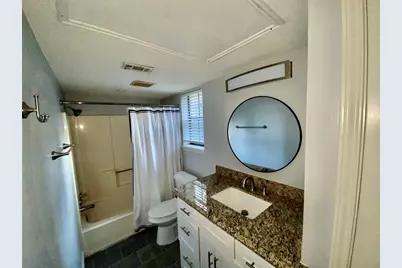 2401 Sycamore Avenue #D12, Huntsville, TX 77340 - Photo 10