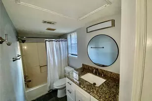 2401 Sycamore Ave, Huntsville, TX 77340 - Photo 10