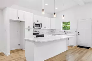 4114 Tavenor Ln, Houston, TX 77047 - Photo 10
