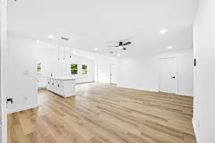 4114 Tavenor Ln, Houston, TX 77047 - Photo 8