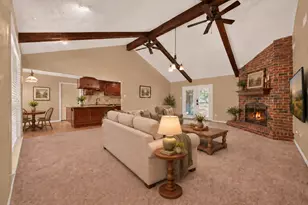 8 Riverwood Ln, Hempstead, TX 77445 - Photo 6