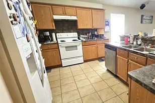 3008 Baronsgate Ln, Dickinson, TX 77539 - Photo 6