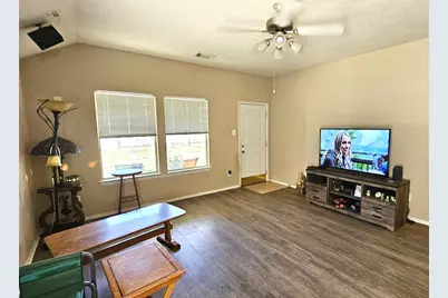 3008 Baronsgate Lane, Dickinson, TX 77539 - Photo 4