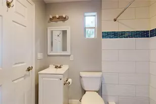 8201 Tareyton Ln, Houston, TX 77075 - Photo 18