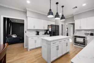 5338 Holly View Dr, Houston, TX 77091 - Photo 4