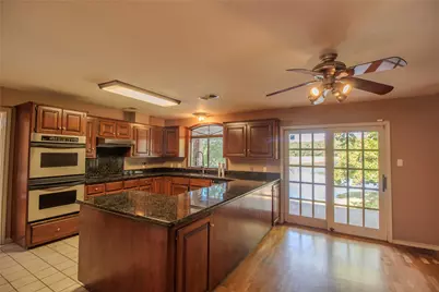1630 Green Briar Drive, Huntsville, TX 77340 - Photo 10