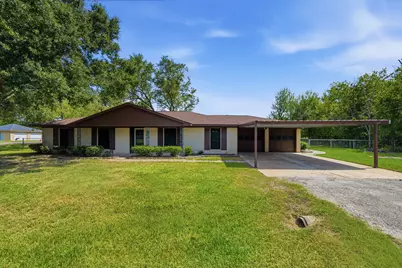 16111 Clarence Street, Needville, TX 77461 - Photo 2