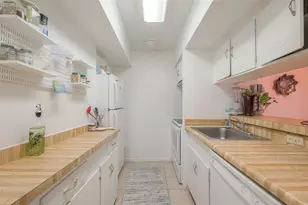 2201 Fountain View Dr, Houston, TX 77057 - Photo 16