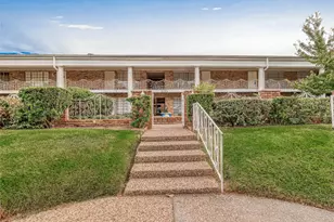 2201 Fountain View Dr, Houston, TX 77057 - Photo 1