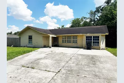 5950 Southlark Street, Houston, TX 77033 - Photo 1