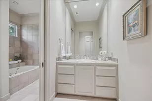 6 Mott Ln, Houston, TX 77024 - Photo 36