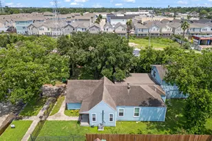 5310 Claremont St, Houston, TX 77023 - Photo 18