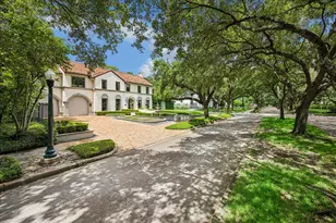 1604 North Blvd, Houston, TX 77006 - Photo 2