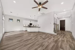 159 Benjis Pl, The Woodlands, TX 77380 - Photo 6