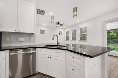 159 Benjis Place, The Woodlands, TX 77380 - Photo 14