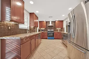 13702 Ella Lee Ln, Houston, TX 77077 - Photo 18