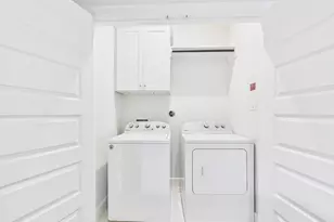 2761 Clinton Dr, Houston, TX 77020 - Photo 32