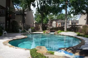 12905 Woodforest Bl, Houston, TX 77015 - Photo 18