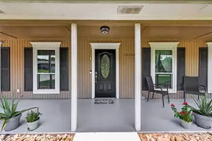 12202 Coachman Ln, Pinehurst, TX 77362 - Photo 4