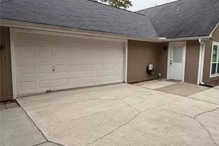 12202 Coachman Ln, Pinehurst, TX 77362 - Photo 4