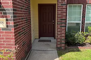 2588 Hallmark Oak St, Spring, TX 77386 - Photo 2
