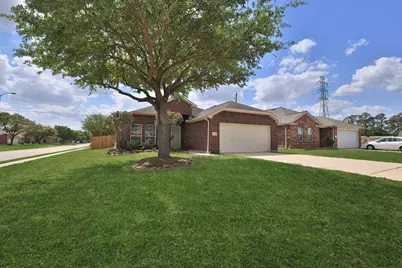 17803 Memorial Falls Drive, Tomball, TX 77375 - Photo 2