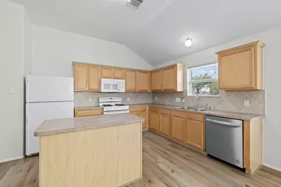 17803 Memorial Falls Drive, Tomball, TX 77375 - Photo 10