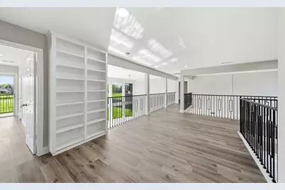 703 Montclair Boulevard, Sugar Land, TX 77478 - Photo 8