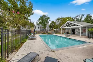 711 Worthshire St, Houston, TX 77008 - Photo 30
