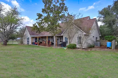 319 County Road 131A, Hallettsville, TX 77964 - Photo 38
