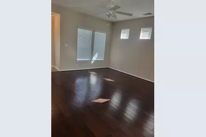 7034 Sun Creek Drive Drive, Hitchcock, TX 77563 - Photo 12
