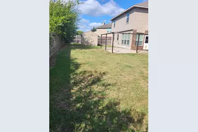 7034 Sun Creek Drive Drive, Hitchcock, TX 77563 - Photo 16