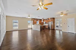 1306 Spring Branch Dr, Baytown, TX 77523 - Photo 30