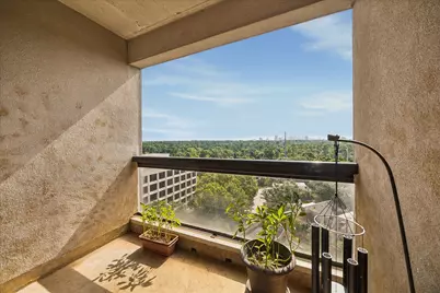 49 Briar Hollow Lane #1105, Houston, TX 77027 - Photo 26