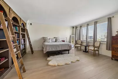 49 Briar Hollow Lane #1105, Houston, TX 77027 - Photo 16