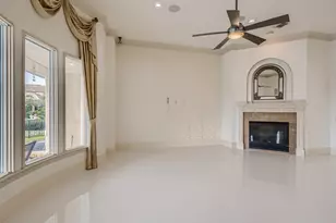 19027 Crescent Bay Dr, Houston, TX 77094 - Photo 8
