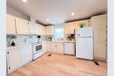 10214 Elderberry Park Lane, Tomball, TX 77375 - Photo 8